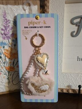 Piper K Swan Bag Charm with Pearl Accents NWOT